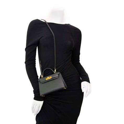 hermes kelly black 40cm|hermes kelly pochette price.